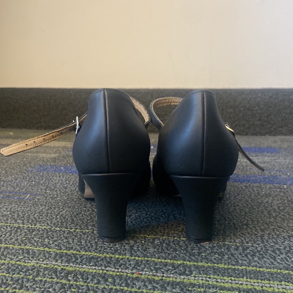 BLOCH character dance shoes - Picture 5 of 6